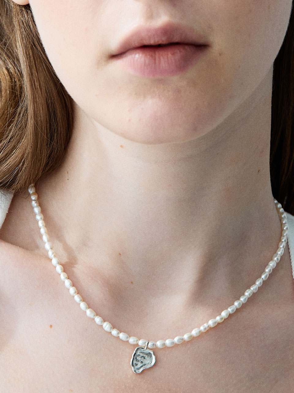 discliche melting pearl necklace